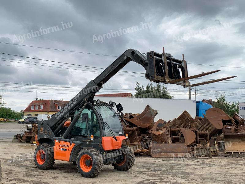 Ausa T204H teleszkópos rakodó