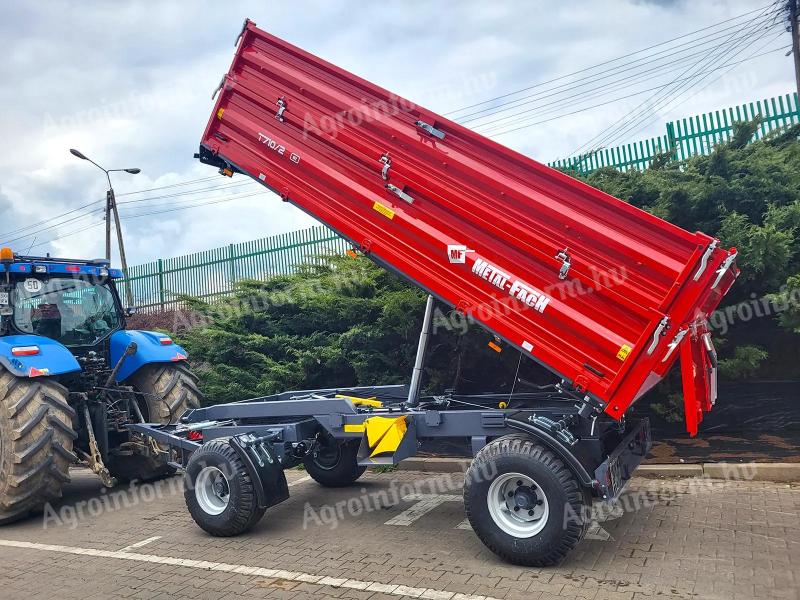 Metalfach/Metal-Fach 8T - Kéttengelyes pótkocsi - Elérhető Royal traktor