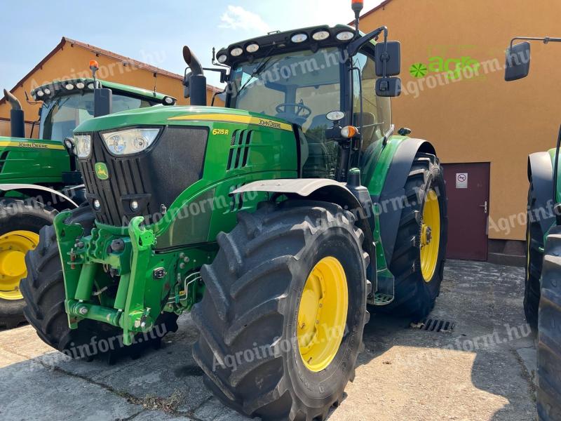 John Deere 6215R Direct Drive váltóval