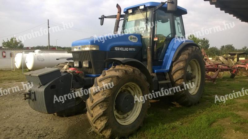 Eladó rendkívül megkímélt állapotú New Holland 8970A traktor