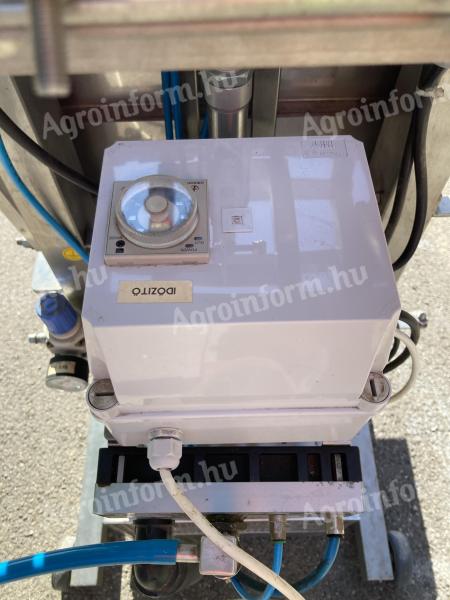 Tasaklezáró, csomagoló és vákuumozó gép eladó