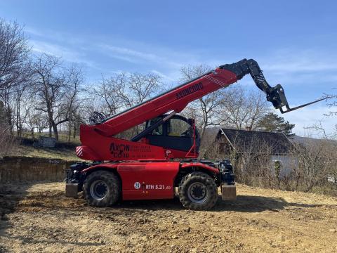 Magni RTH 5.21 / 2019 / 2.080 ó Magni RTH 5.21 / 2019 / 2.080 ó