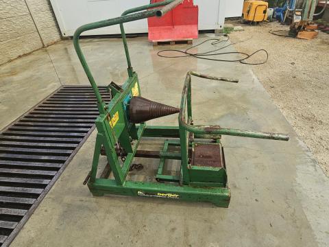 Binderberger csúszóasztalos Kúpos Rönkhasító Binderberger csúszóasztalos Kúpos Rönkhasító