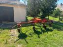 KUHN GF 452 P függesztett rendterítő