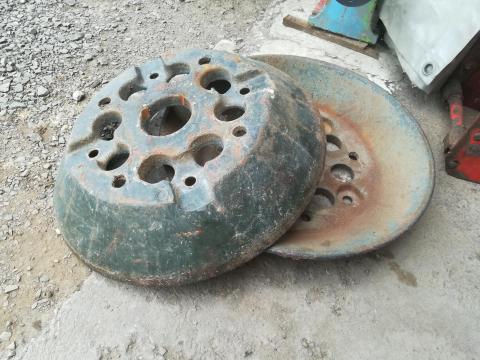 Eladó Zetor keréksúly 2 db Eladó Zetor keréksúly 2 db