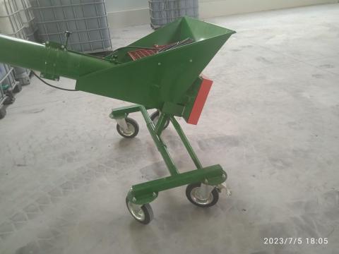 M-ROL Négykerekű zsámoly bolygó kerekekkel, garatos csigákhoz M-ROL Négykerekű zsámoly bolygó kerekekkel, garatos csigákhoz