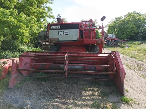 Massey-Ferguson kombájn Massey-Ferguson kombájn
