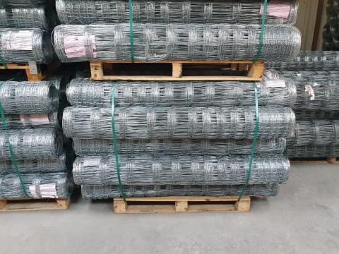 Kerítésanyagok hatalmas mennyiségben: drótfonat,  drótháló,  vadháló,  oszlop,  kapu