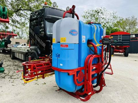 BIARDZKI 1200/15 FÜGGESZTETT SZÁNTÓFÖLDI PERMETEZŐ - KÉSZLETRŐL - ROYAL TRAKTOR BIARDZKI 1200/15 FÜGGESZTETT SZÁNTÓFÖLDI PERMETEZŐ - KÉSZLETRŐL - ROYAL TRAKTOR