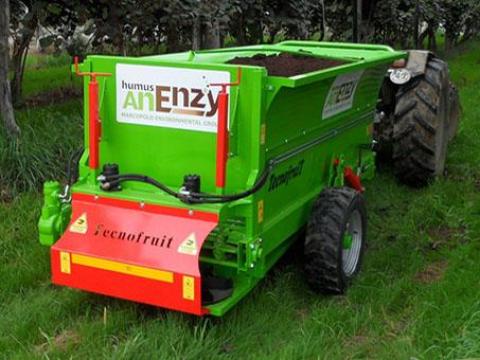 Tecnofruit szintezős komposztszóró Tecnofruit szintezős komposztszóró
