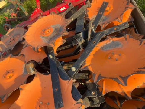 KONGSKILDE SORKÖZMŰVELŐ KULTIVÁTOR SORVÉDŐ TÁRCSÁK KONGSKILDE SORKÖZMŰVELŐ KULTIVÁTOR SORVÉDŐ TÁRCSÁK