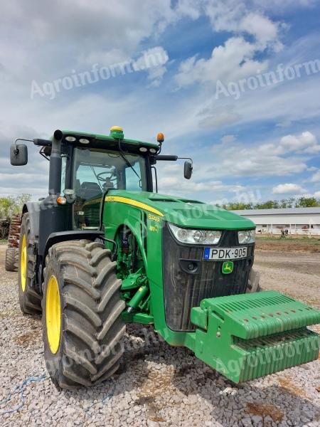 Eladó John Deere 8320R traktor