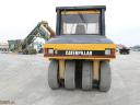 Caterpillar PF300B gumikerekes henger