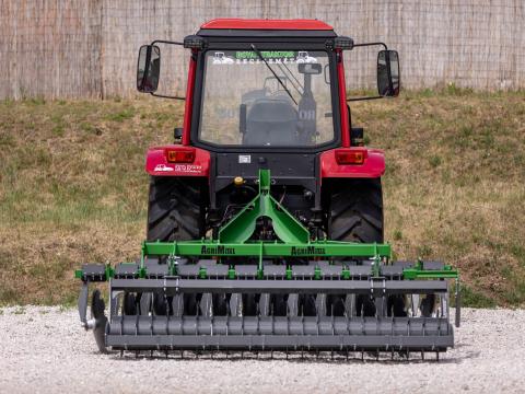 AGRIMETAL 3M FÜGGESZTETT RÖVIDTÁRCSA TÜSKÉS HENGERREL AGRIMETAL 3M FÜGGESZTETT RÖVIDTÁRCSA TÜSKÉS HENGERREL