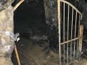 Eladó nagyméretű pince Abasáron