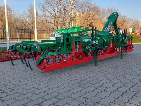 REGENT Terrastar 600 Exakta magágykészítő kombinátor REGENT Terrastar 600 Exakta magágykészítő kombinátor