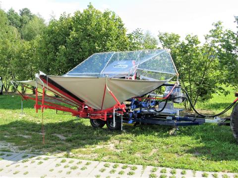 JAGODA - GACEK G-001 ESERNYŐ PONYVÁS RÁZÓGÉP - MEGGY - SZILVA - BEMUTATÓ VIDEÓVAL JAGODA - GACEK G-001 ESERNYŐ PONYVÁS RÁZÓGÉP - MEGGY - SZILVA - BEMUTATÓ VIDEÓVAL