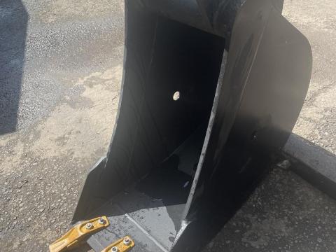 Mélyásó 40 cm 4.5t - 6 t Mélyásó 40 cm 4.5t - 6 t