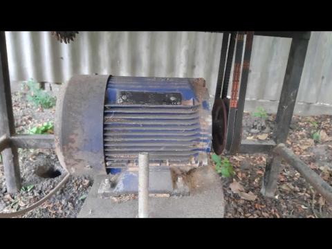 Eladó kőrfűrész 380V 3,5 kW motorral Eladó kőrfűrész 380V 3,5 kW motorral