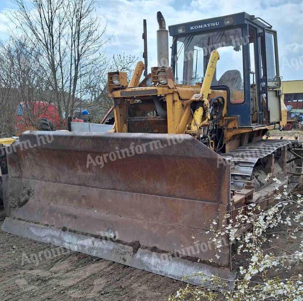 Eladó Komatsu Dozer!