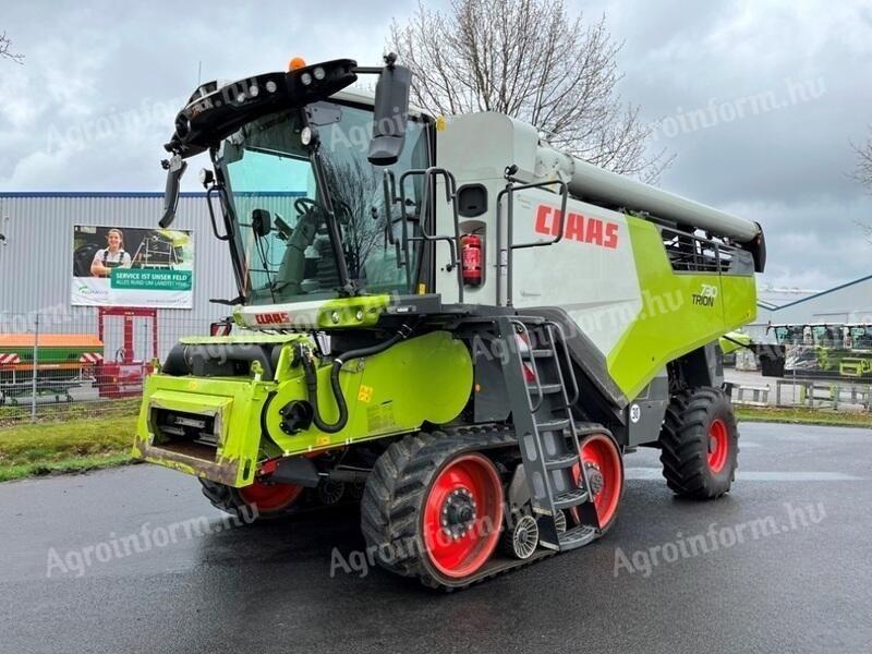 Claas TRION 730 TERRA TRAC