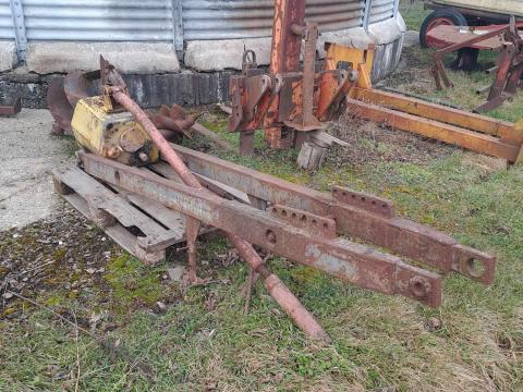 Traktorra szerelhető targoncavilla Traktorra szerelhető targoncavilla