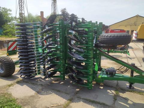 EXPOM 4 méteres félig függesztett rövidtárcsa EXPOM 4 méteres félig függesztett rövidtárcsa