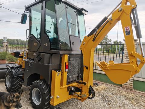 MR22-10 Önjáró Kerekes Kotró Rakodó Euro5 motorral MR22-10 Önjáró Kerekes Kotró Rakodó Euro5 motorral