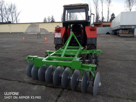 Függesztett tárcsa 2m-es 2x9 olasz tárcsával Függesztett tárcsa 2m-es 2x9 olasz tárcsával