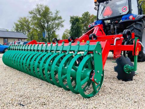 AGROMASZ/ AGRO-MASZ AP GRUBEREK TÖBBFÉLE MÉRETBEN- ROYAL TRAKTOR AGROMASZ/ AGRO-MASZ AP GRUBEREK TÖBBFÉLE MÉRETBEN- ROYAL TRAKTOR