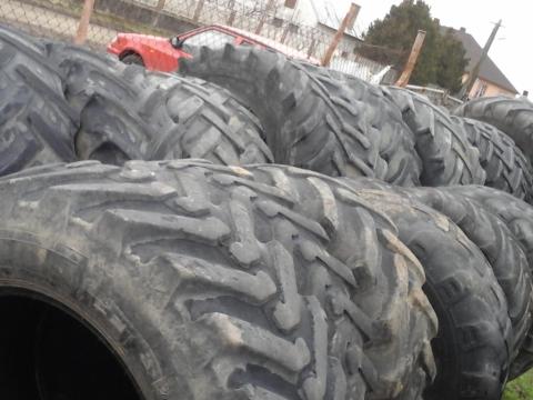 Használt gumik: traktor, kamion, kombájn, teherkocsik stb Használt gumik: traktor, kamion, kombájn, teherkocsik stb