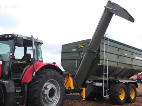 Kobzarenko PBN-30 tandemtengelyes átrakókocsi Kobzarenko PBN-30 tandemtengelyes átrakókocsi