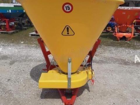 Grass-Rol 350L Gyümölcsös műtrágyaszóró hidraulikus nyitással - KÉSZLETRŐL - ROYAL TRAKTOR Grass-Rol 350L Gyümölcsös műtrágyaszóró hidraulikus nyitással - KÉSZLETRŐL - ROYAL TRAKTOR