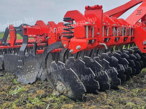 AgriCom rugós rövidtárcsa paker henger dupla fésűs elmunkálóval AgriCom rugós rövidtárcsa paker henger dupla fésűs elmunkálóval