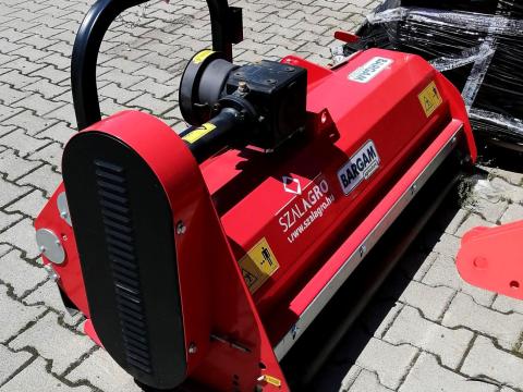 Bargam GRK115 mechanikusan kitolható vízszintes szárzúzó,  kardánnal Bargam GRK115 mechanikusan kitolható vízszintes szárzúzó,  kardánnal