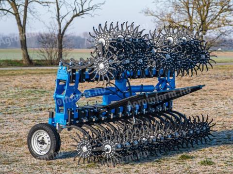 LETÁK / LEKO KÜLLŐS KAPA SZÉLES VÁLASZTÉKBAN - Royal Traktor LETÁK / LEKO KÜLLŐS KAPA SZÉLES VÁLASZTÉKBAN - Royal Traktor