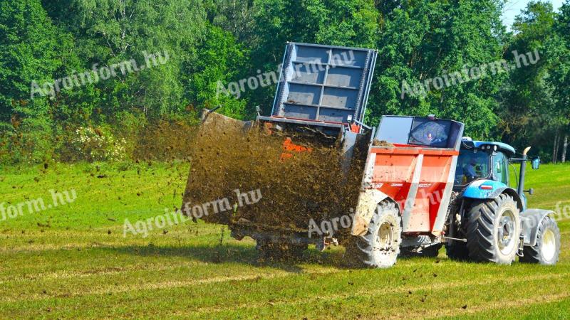 Metalfach / Metal-fach 16 TONNÁS CERBERUS TRÁGYASZÓRÓ - Royal Traktor