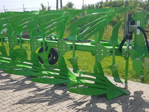 Turquagro 4+1 fejes váltvaforgató eke Turquagro 4+1 fejes váltvaforgató eke