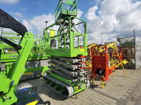 Ollós emelőgép FRONTEQ FS0610T gumihevederes Ollós emelőgép FRONTEQ FS0610T gumihevederes