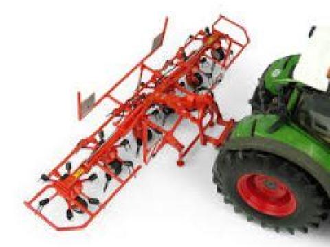 Kuhn GF 6502 függesztett rendterítőgép Kuhn GF 6502 függesztett rendterítőgép