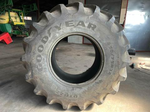 Goodyear 650/75 R 32 gumiabroncsok