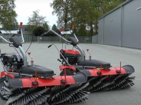 Jansen MKB-500 E seprőgép elektromos indítóval,  konténerrel és hótolóval Jansen MKB-500 E seprőgép elektromos indítóval,  konténerrel és hótolóval