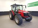 Massey Ferguson 4708 M ESSENTIAL traktor