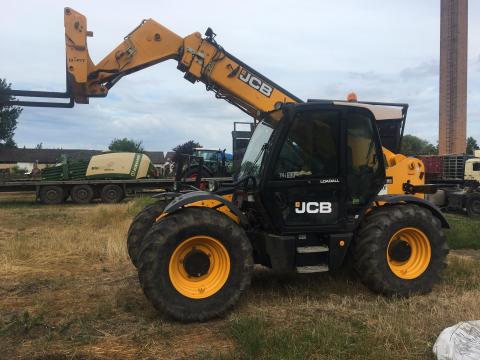 Gépkezelő - Traktoros Gépkezelő - Traktoros