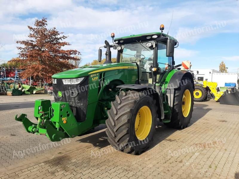 John Deere 8320 R POWERSHIFT traktor