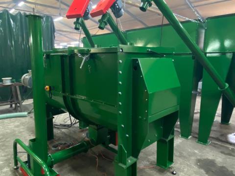 M-ROL Vízszintes takarmánykeverő 1000 kg