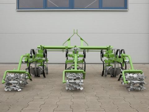 Bomet P475 2 soros sorközművelő + henger