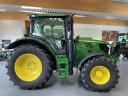 John Deere 6130 R traktor