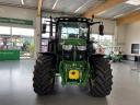 John Deere 6130 R traktor