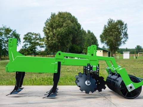 Agrimetal 5 késes szántóföldi kultivátor / Grúber bedobótárcsával,  ékgyűrűs hengerrel Agrimetal 5 késes szántóföldi kultivátor / Grúber bedobótárcsával,  ékgyűrűs hengerrel